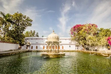 Udaipur's best places Saheliyon ki bari