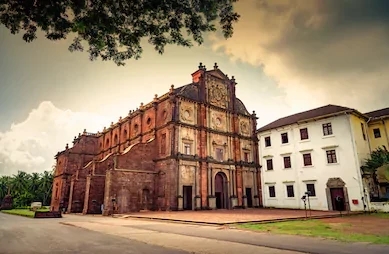 Basilica of Bom Jesus is church in Goa. BOM Basilica is one of the oldest Church in Goa.