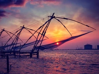 Kochi is a place with beautiful lakes and greenish mountains. 