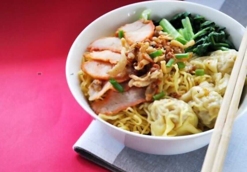 Wanton Mee, best dry noodles in Singapore