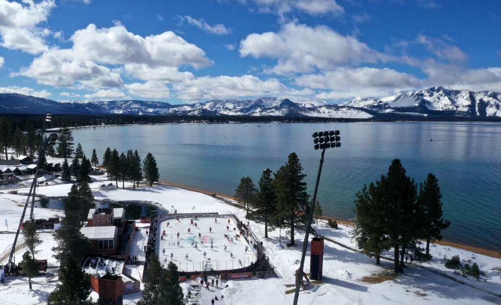 Lake Tahoe is best place to visit in California in winters. 